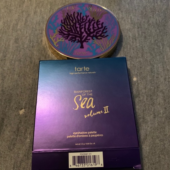 Make up items - Picture 2 of 8